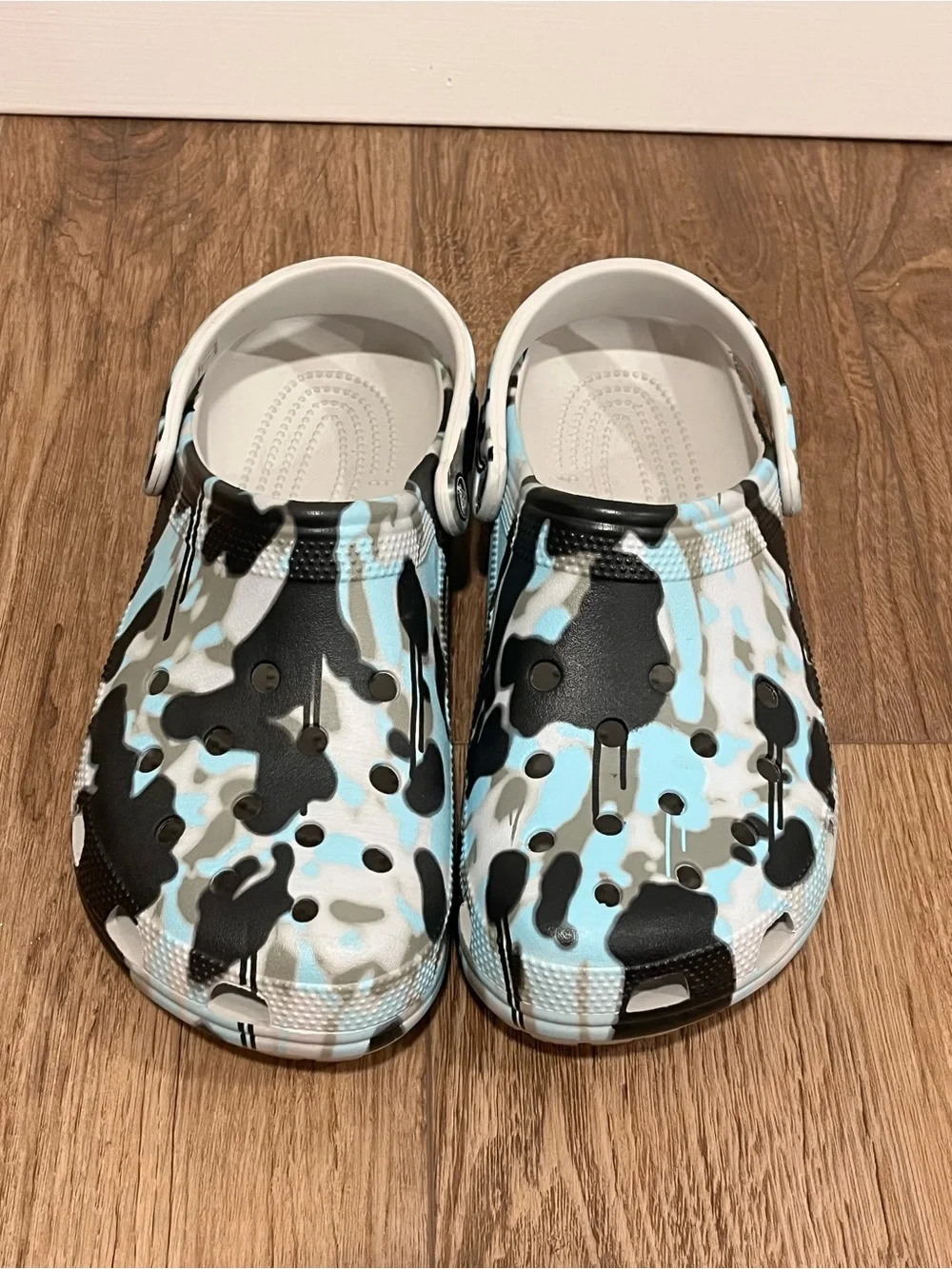 Crocs Classic Clog Marbled Camo Slip-On Comfort Shoes | Men’s 9/Women’s 11